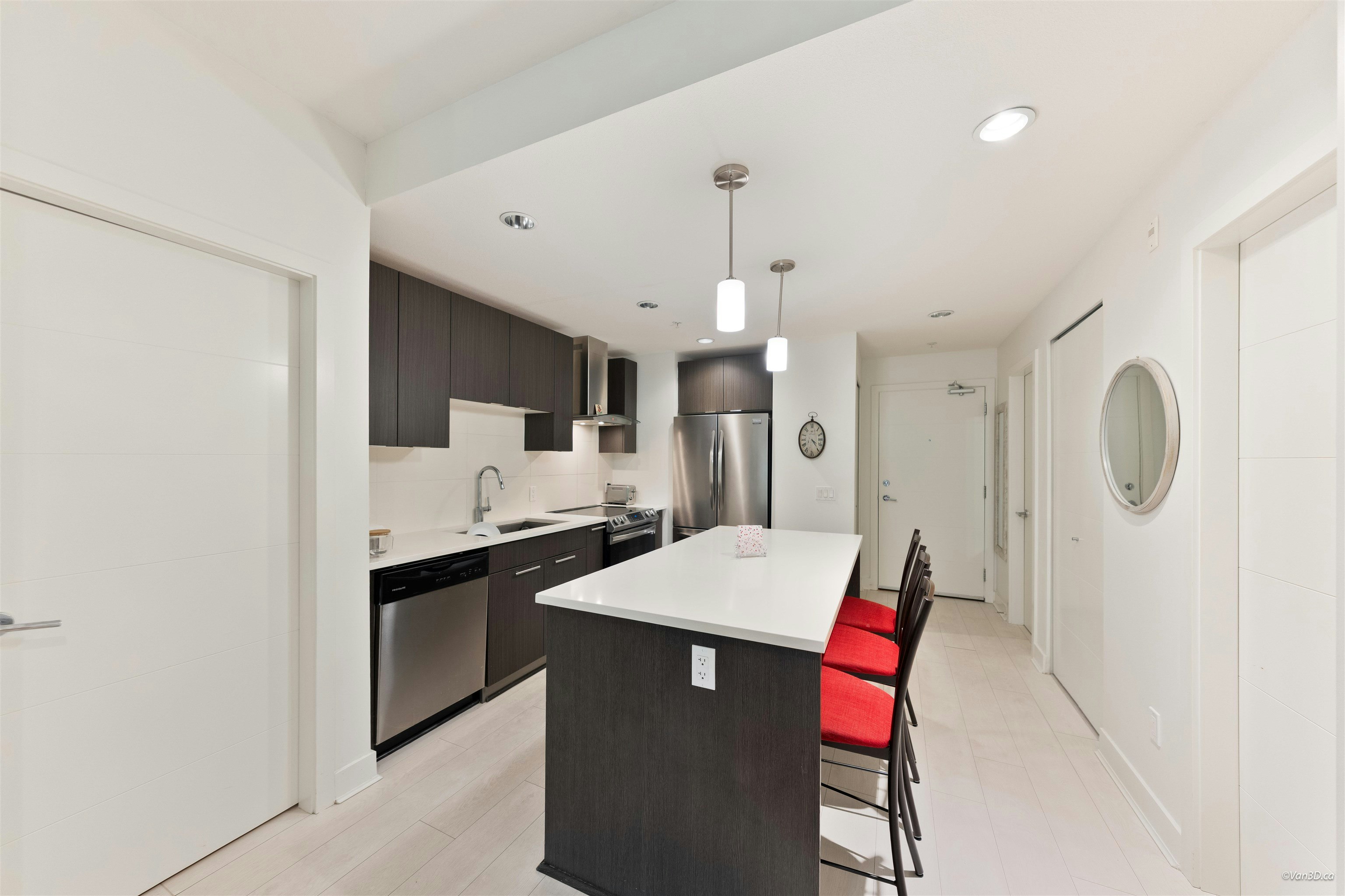 205-733 W 3rd Street, North Vancouver, BC, V7M 0C8 - 8