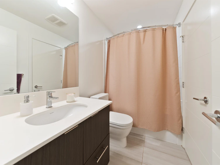 205-733 W 3rd Street, North Vancouver, BC, V7M 0C8 - 18