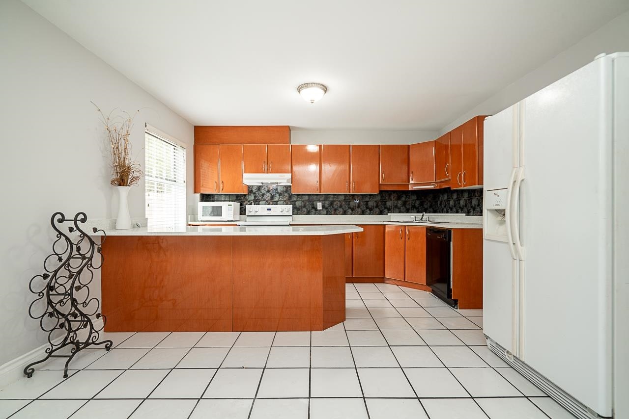 1496 Johnson Street, Coquitlam, BC, V3E 2T1 - 27
