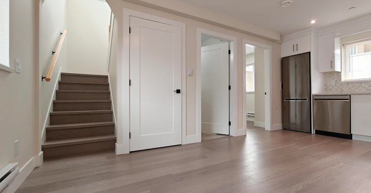 3-381 E 57 Avenue, Vancouver, BC, V5X 1S6 - 4