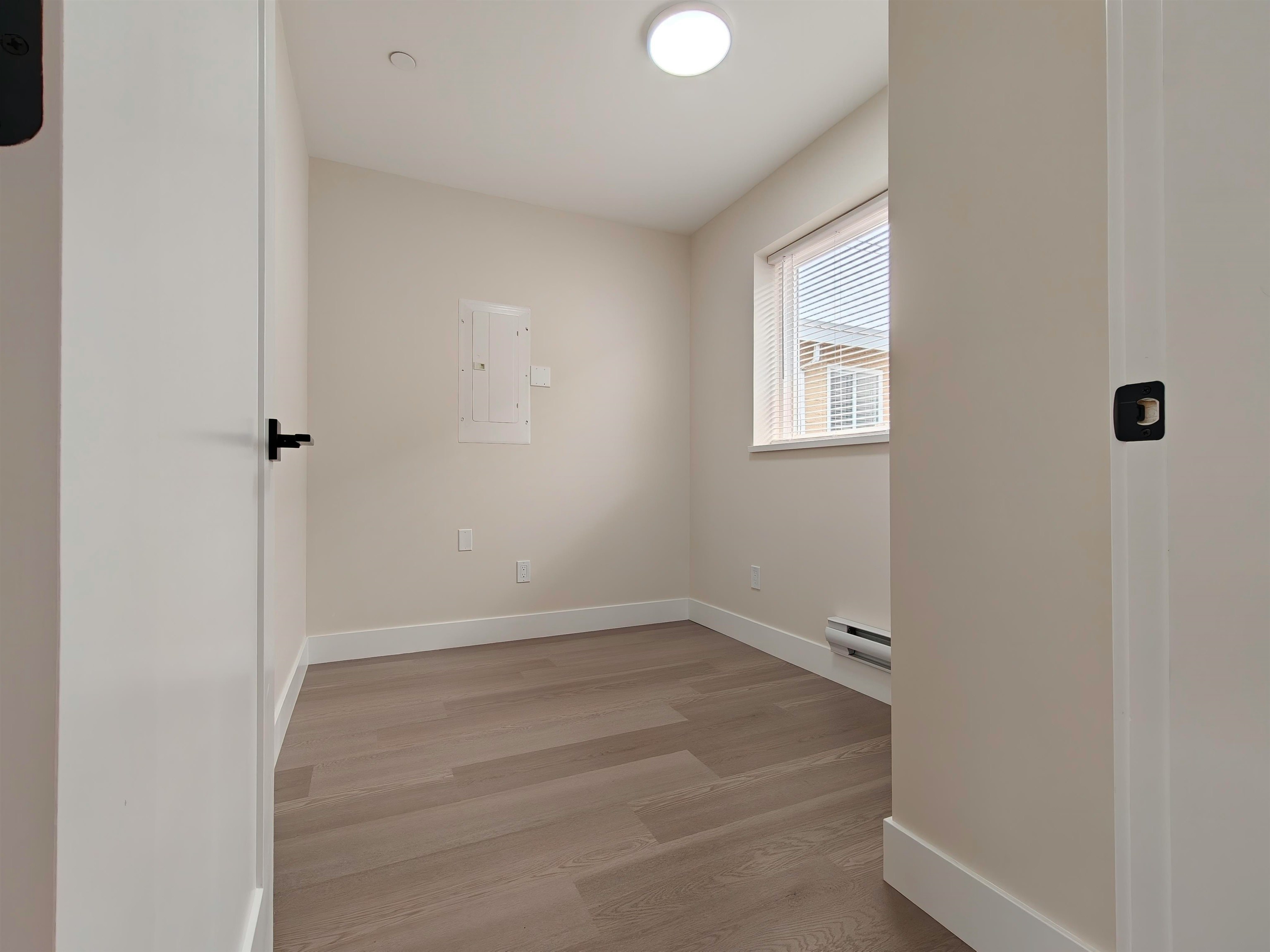 3-381 E 57 Avenue, Vancouver, BC, V5X 1S6 - 11