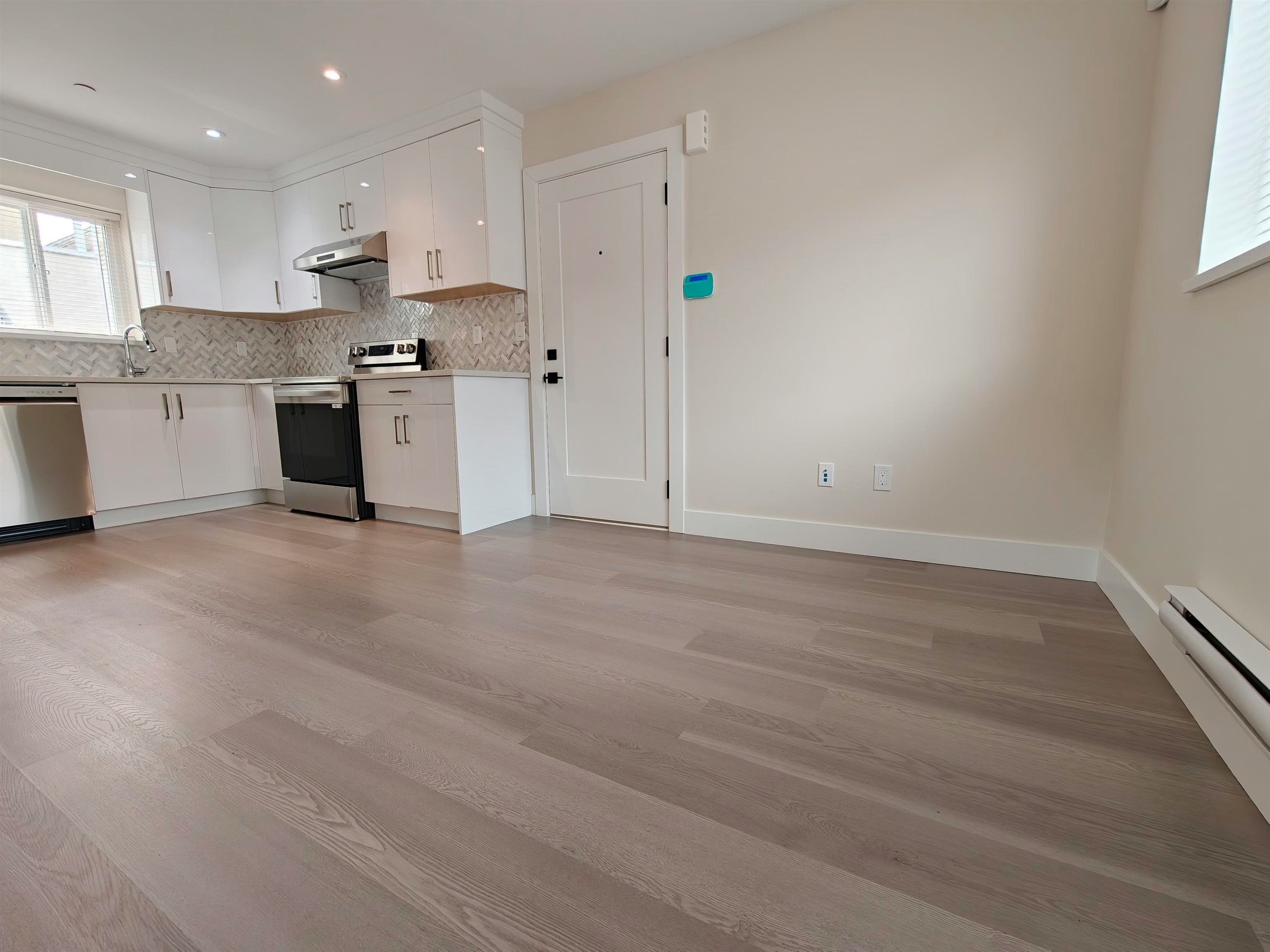 3-381 E 57 Avenue, Vancouver, BC, V5X 1S6 - 7