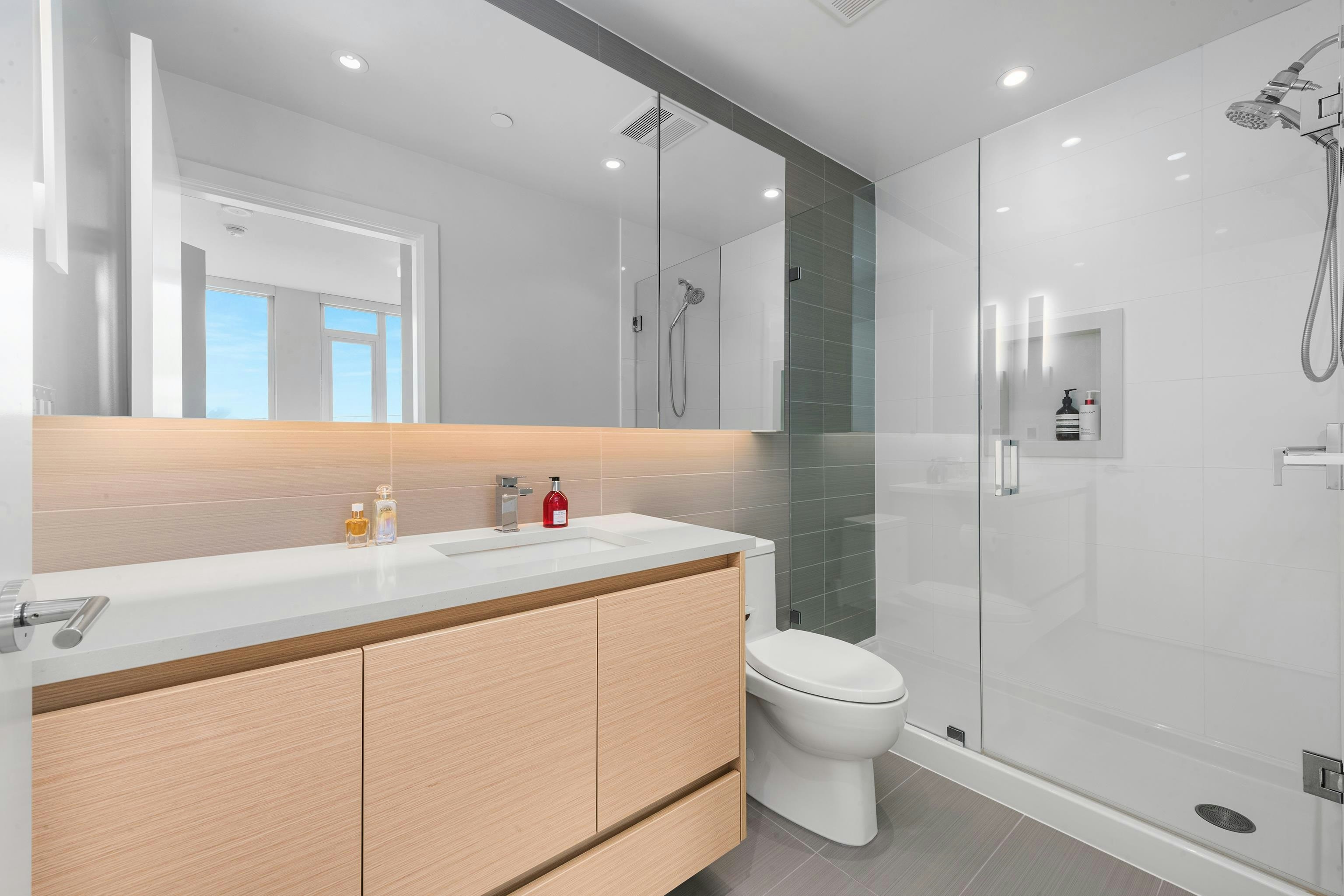 560-8575 Rivergrass Drive, Vancouver, BC, V5S 0J7 - 15