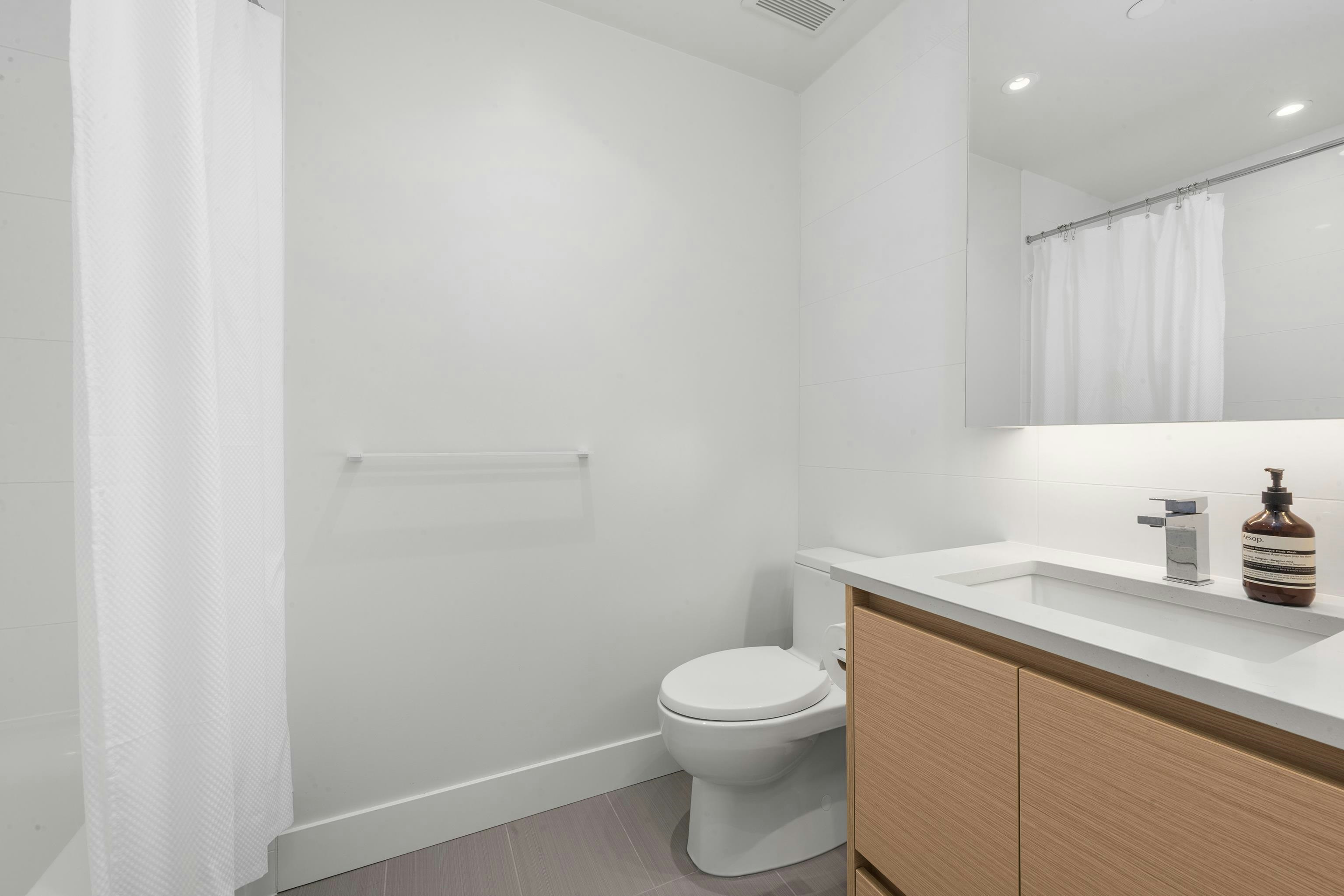 560-8575 Rivergrass Drive, Vancouver, BC, V5S 0J7 - 19