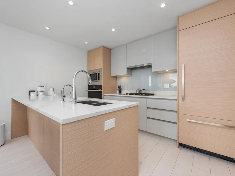 560-8575 Rivergrass Drive, Vancouver, BC, V5S 0J7 - 9