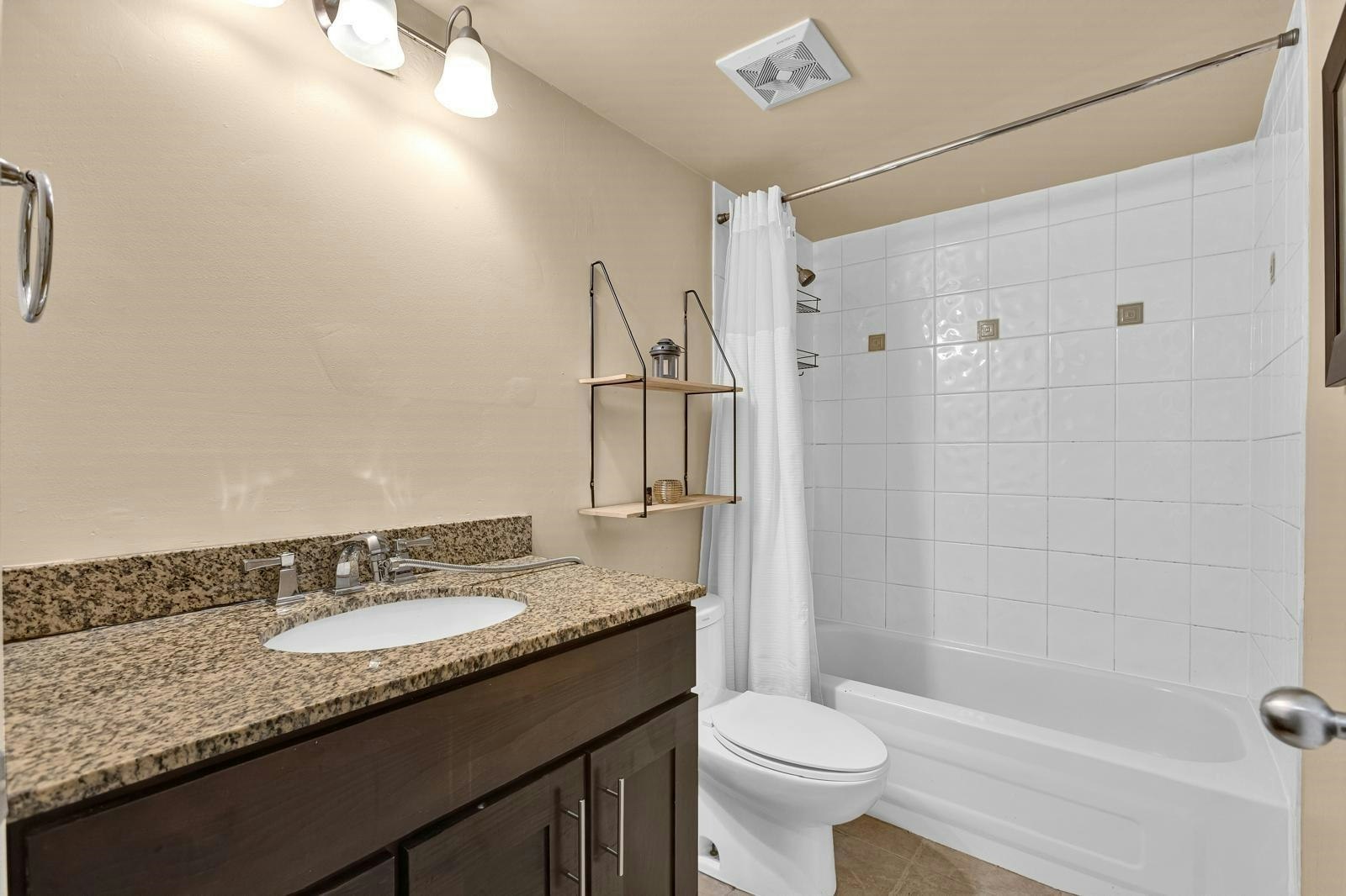 55-8888 151 Street, Surrey, BC, V3R 0Z9 - 16