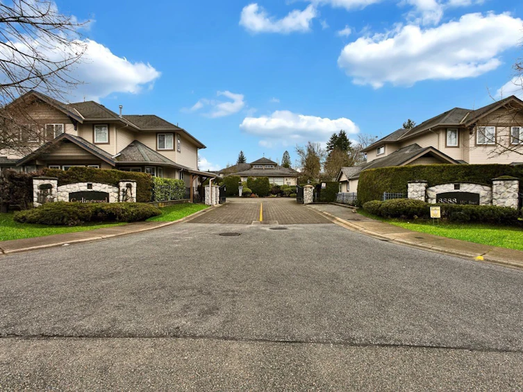 55-8888 151 Street, Surrey, BC, V3R 0Z9 - 12