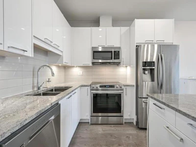 503-20696 Eastleigh Crescent - 3
