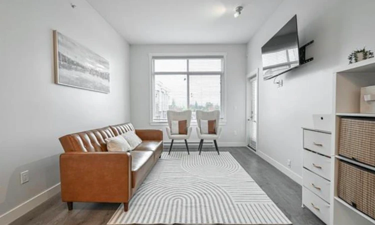 503-20696 Eastleigh Crescent