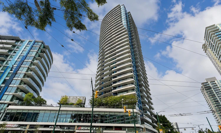 1608-8189 Cambie Street