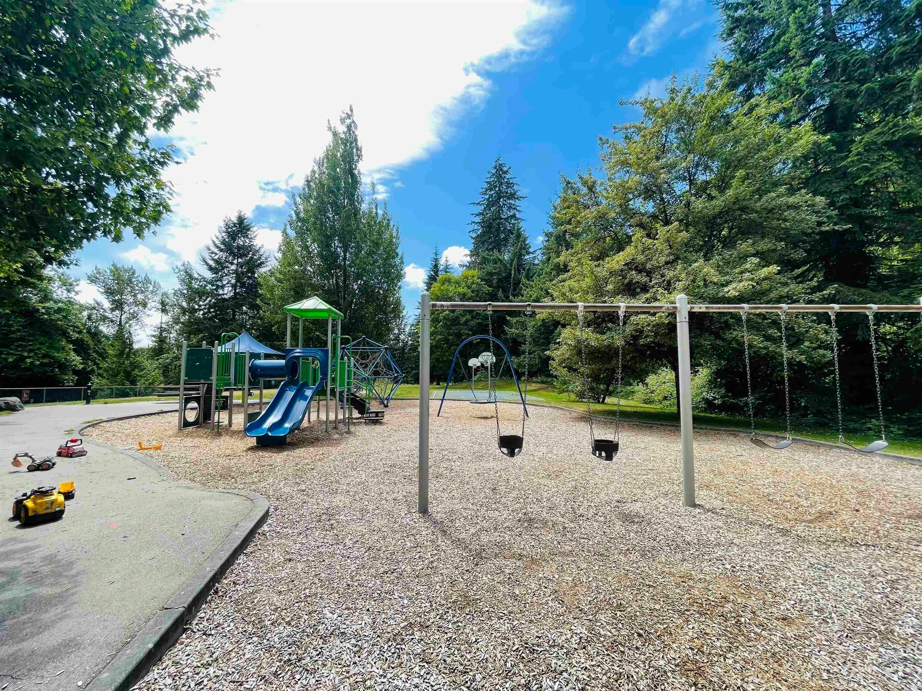 30-9101 Forest Grove Drive, Burnaby, BC, V5A 3Z5 - 38