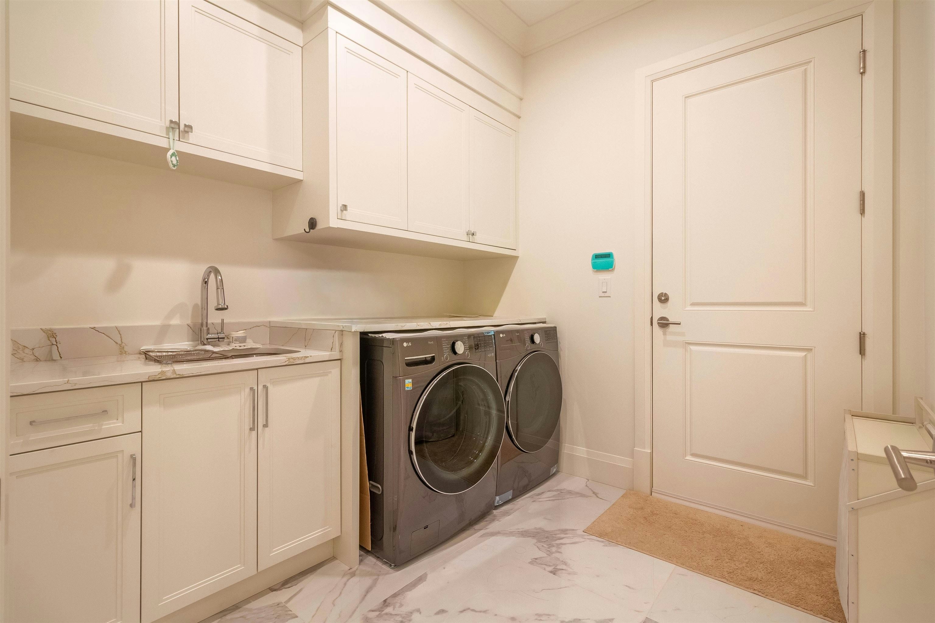 3907 Hertford Street, Burnaby, BC, V5G 2R5 - 18