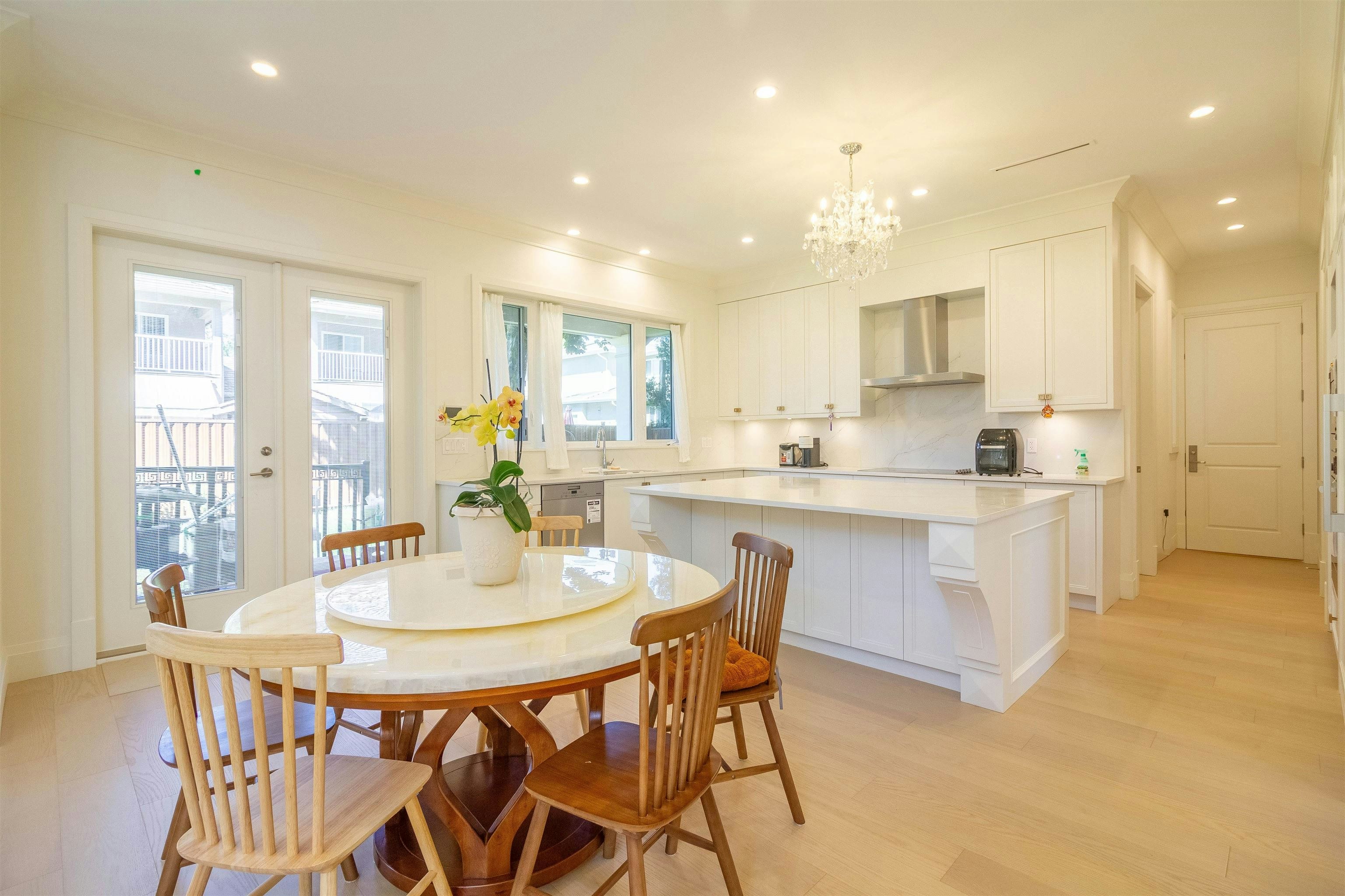 3907 Hertford Street, Burnaby, BC, V5G 2R5 - 11