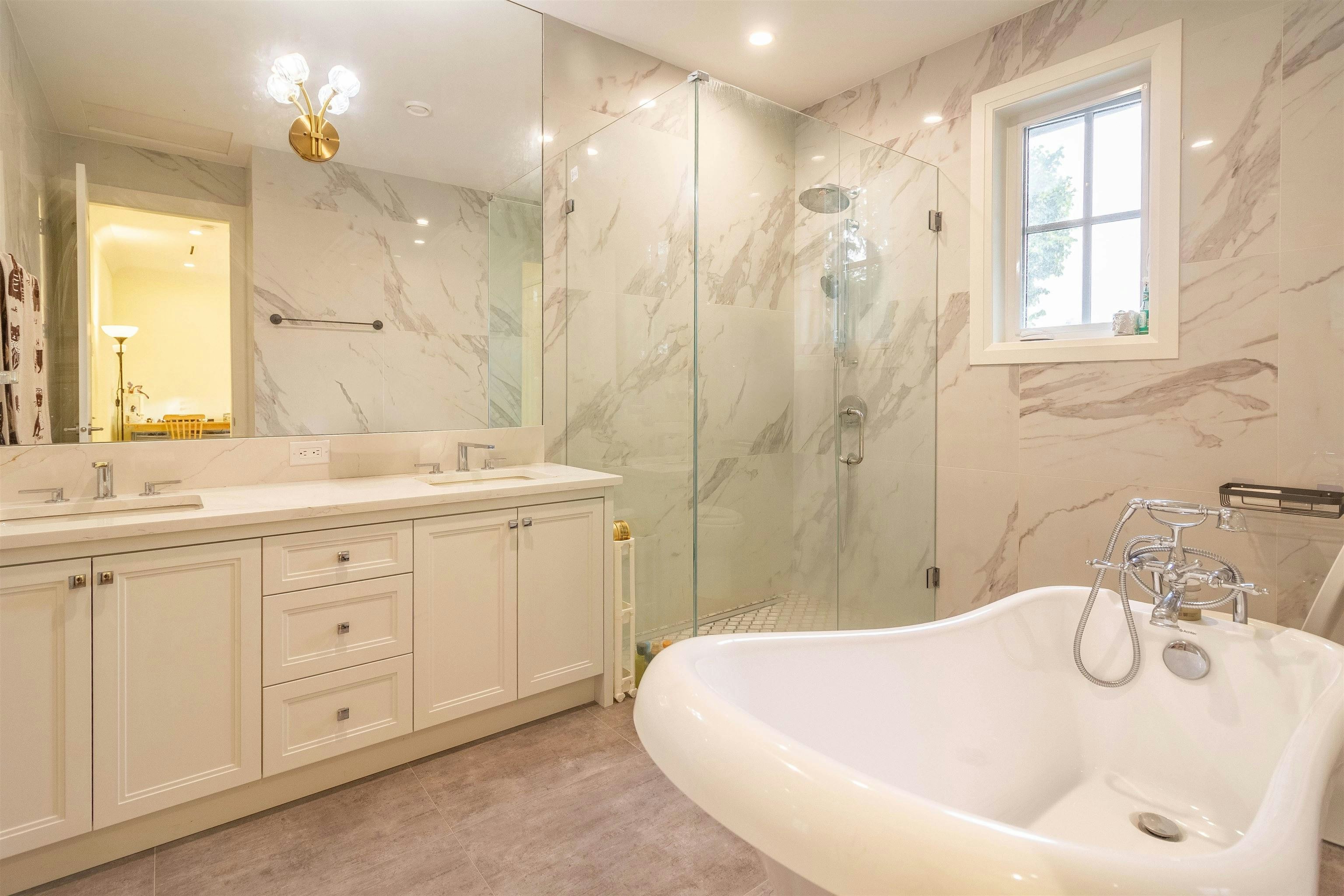 3907 Hertford Street, Burnaby, BC, V5G 2R5 - 22