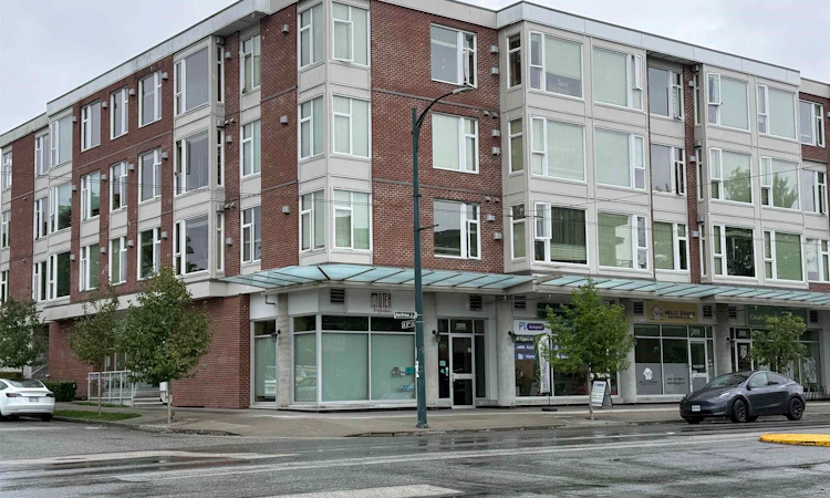 206-1838 Renfrew Street