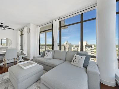 1801-4250 Dawson Street - 5