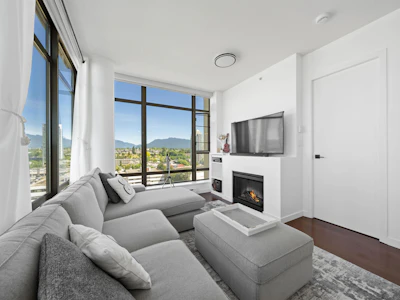 1801-4250 Dawson Street - 4