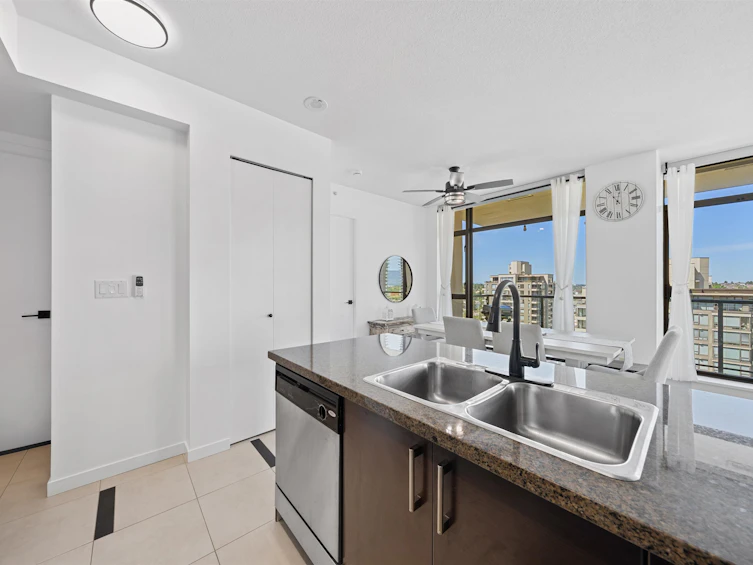 1801-4250 Dawson Street, Burnaby, BC, V5C 4B1 - 13