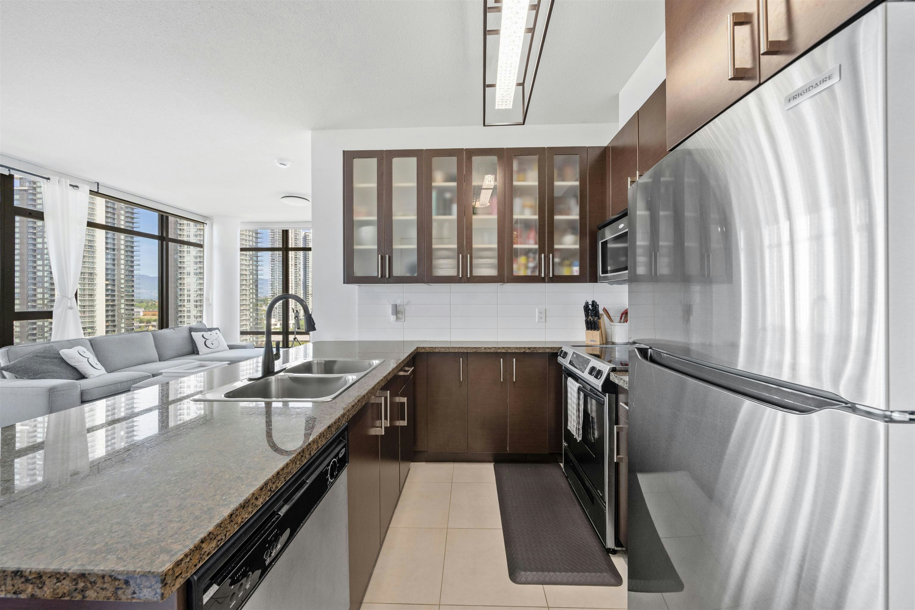 1801-4250 Dawson Street, Burnaby, BC, V5C 4B1 - 11