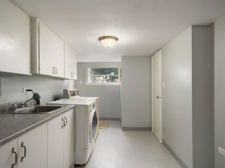335 Churchill Avenue, New Westminster, BC, V3L 4P5 - 32