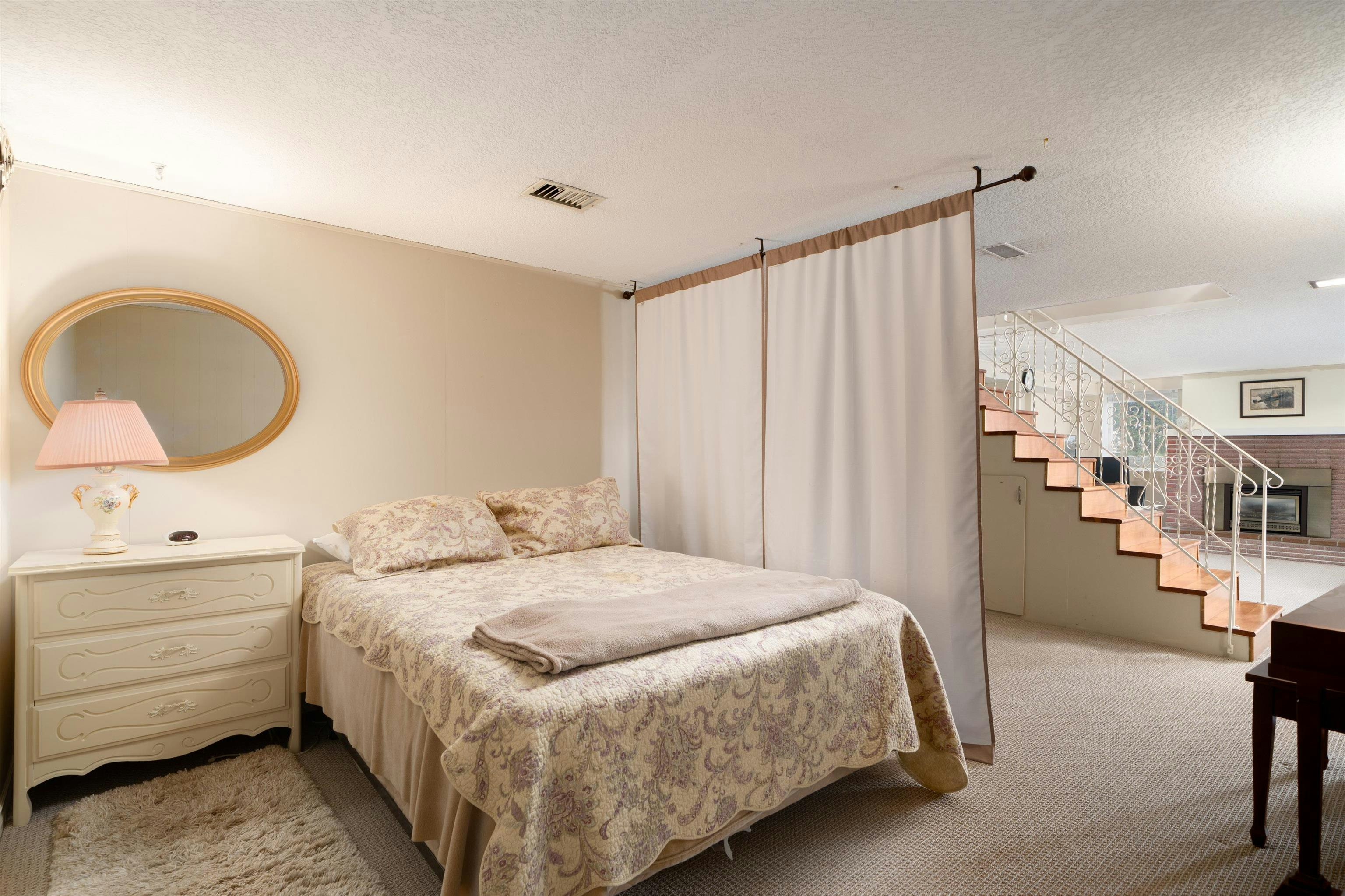 335 Churchill Avenue, New Westminster, BC, V3L 4P5 - 31