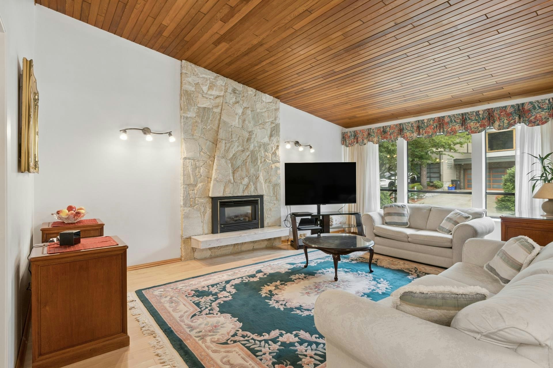 5609 White Pine Lane - 2
