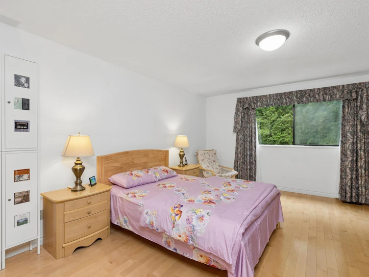 5609 White Pine Lane, North Vancouver, BC, V7R 4S1 - 22