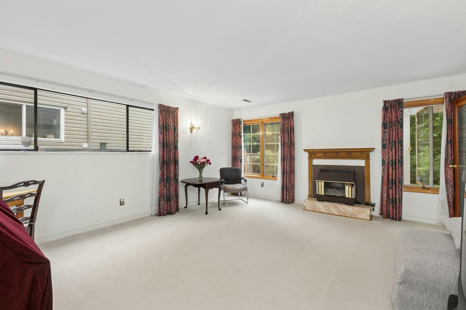 5609 White Pine Lane, North Vancouver, BC, V7R 4S1 - 30