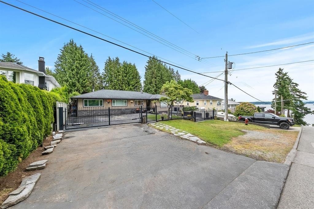 1360 Everall Street, Surrey, BC, V4B 3S6 - 5