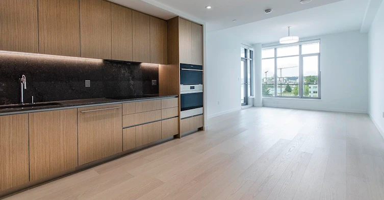 601-785 Harbour Way, North Vancouver, BC, V7P 0G3