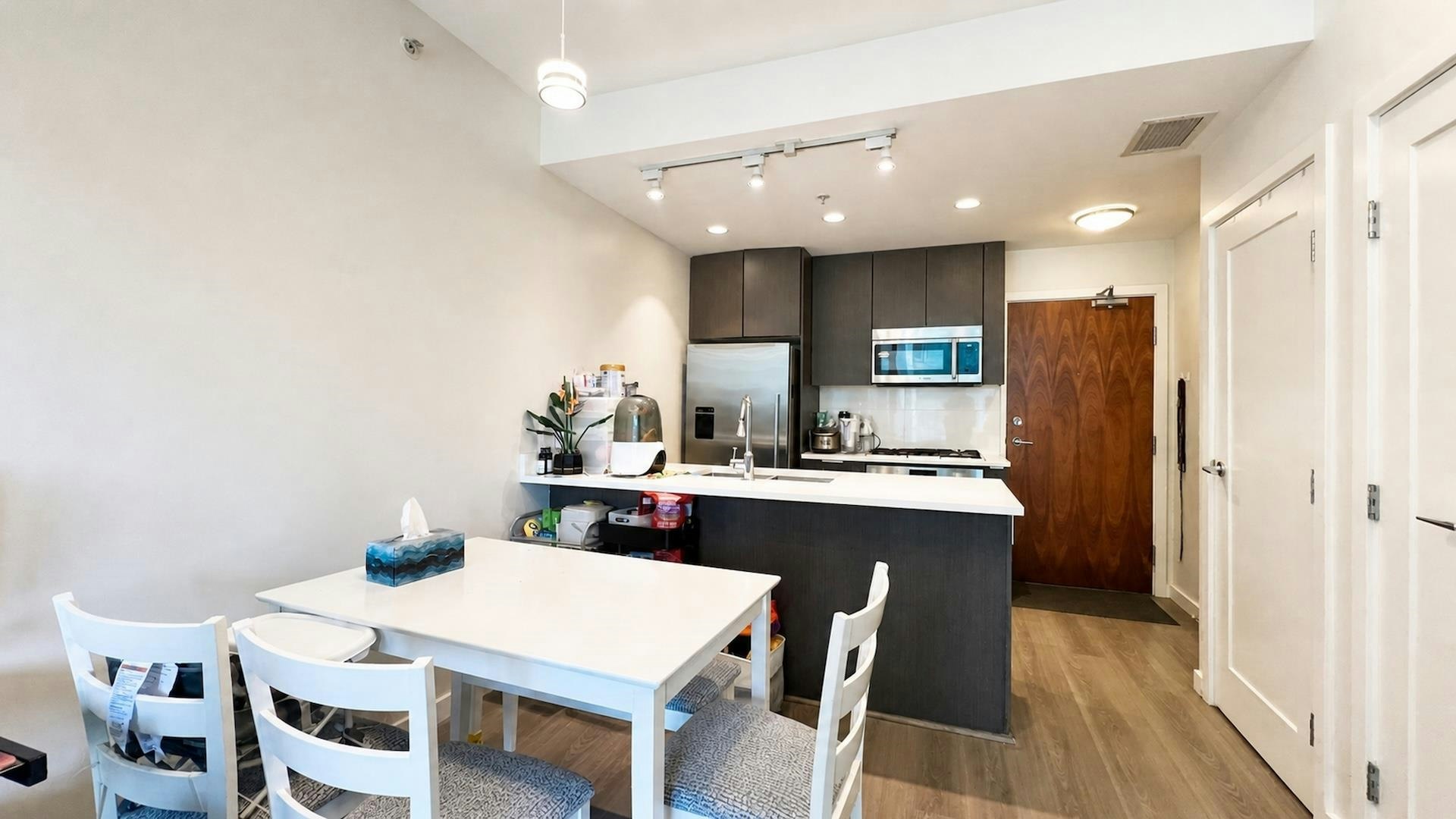 703-3333 Sexsmith Road - 5