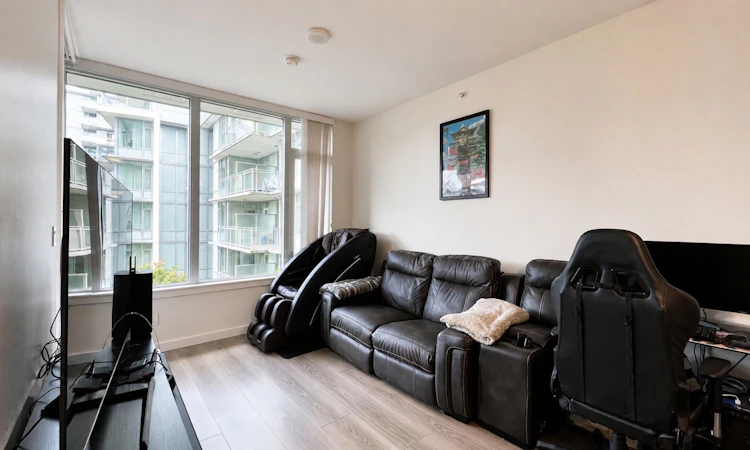 703-3333 Sexsmith Road