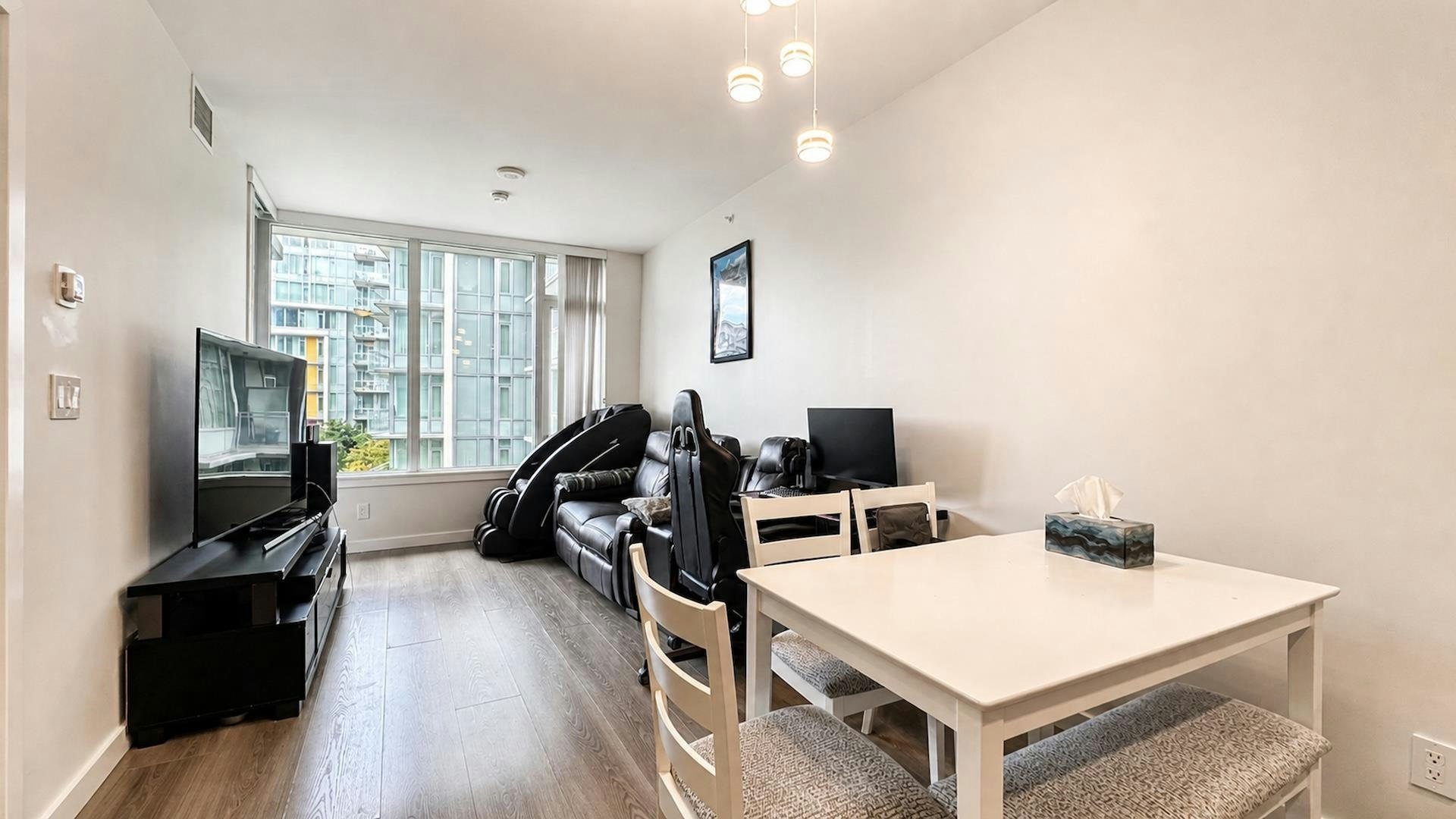 703-3333 Sexsmith Road - 3