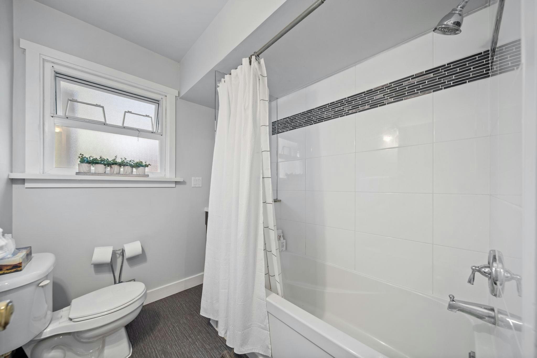 306 Ninth Avenue, New Westminster, BC, V3L 2A1 - 11