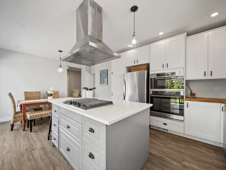 306 Ninth Avenue, New Westminster, BC, V3L 2A1 - 9