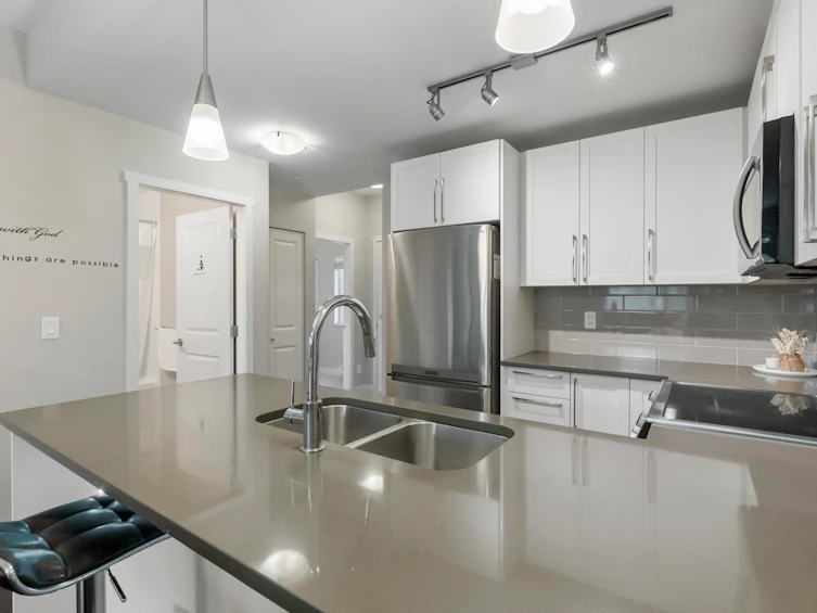 406-14358 60 Avenue, Surrey, BC, V3X 0G3 - 11