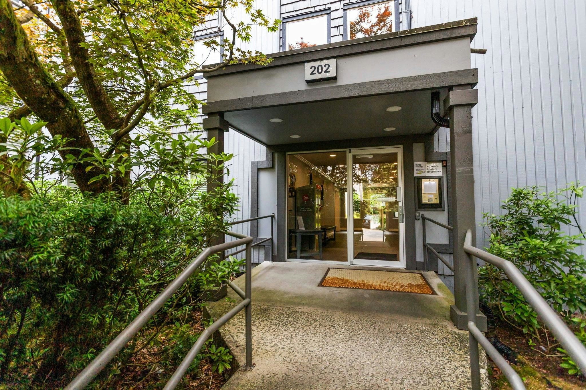 239-202 Westhill Place - 5