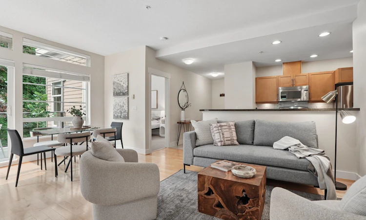 316-6328 Larkin Drive