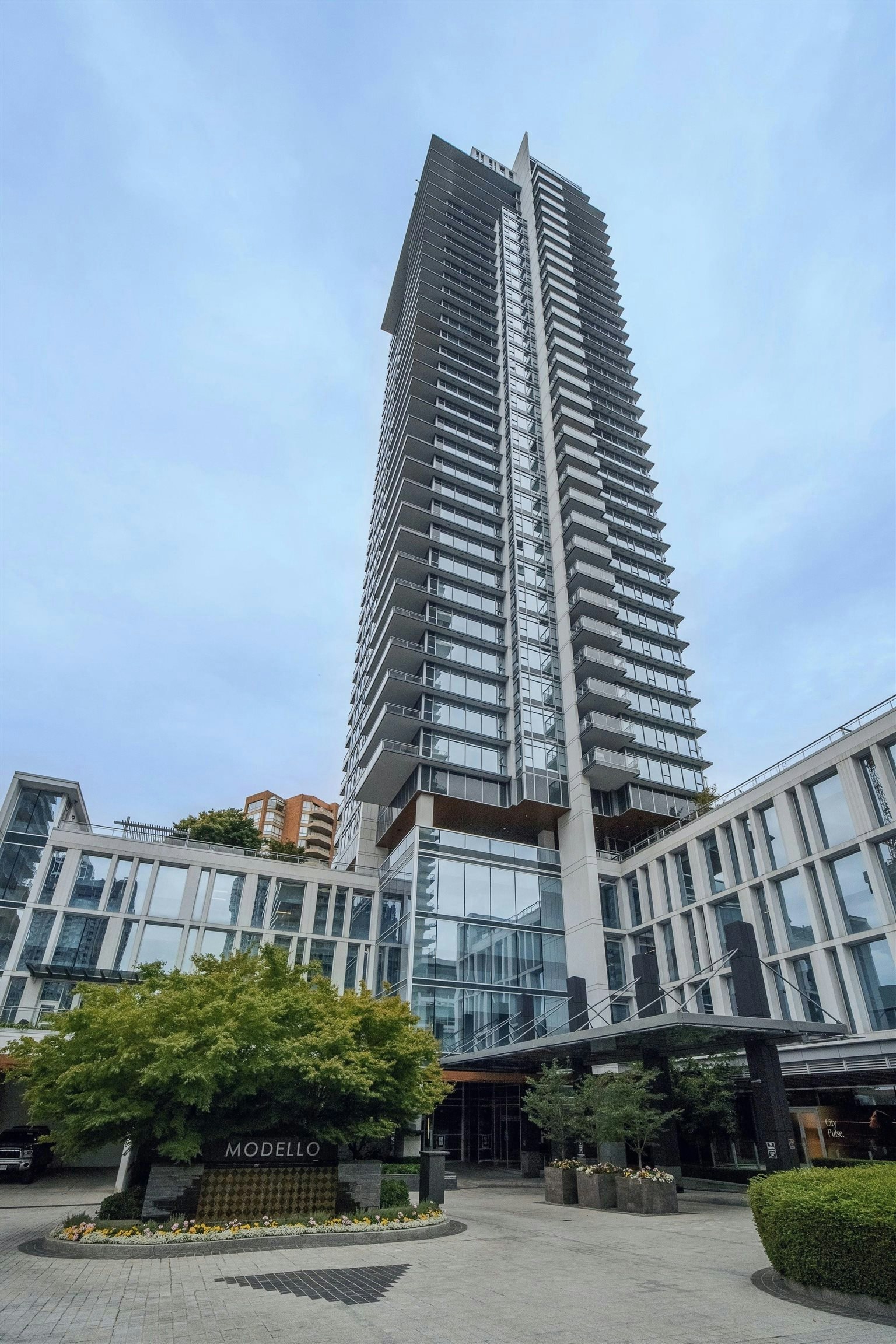 2305-4360 Beresford Street, Burnaby, BC, V5H 0G2
