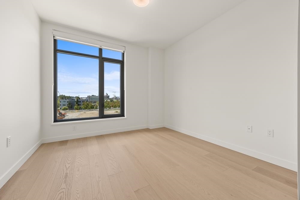 501-785 Hourbour Way, North Vancouver, BC, V7P 0G3 - 6