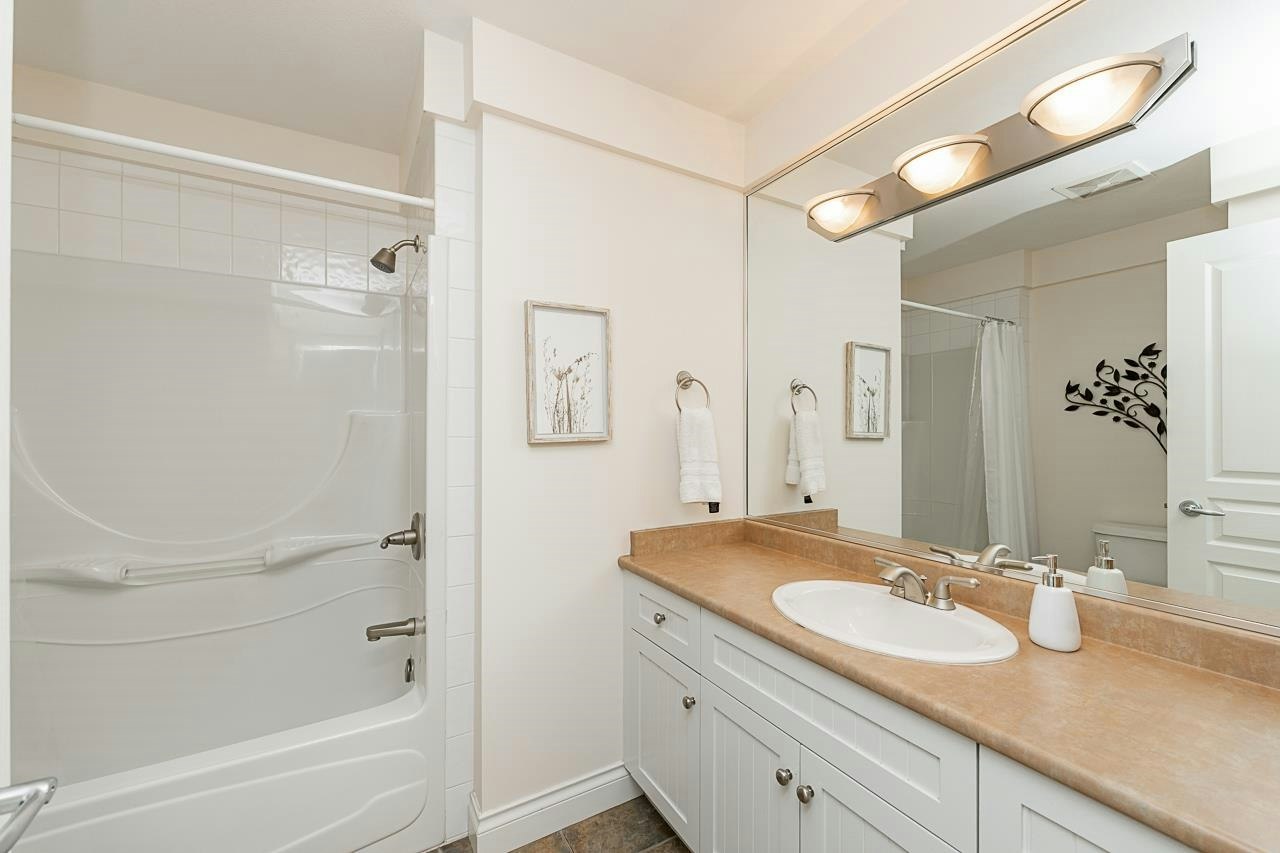 3338 157a Street, Surrey, BC, V3Z 3Y4 - 21