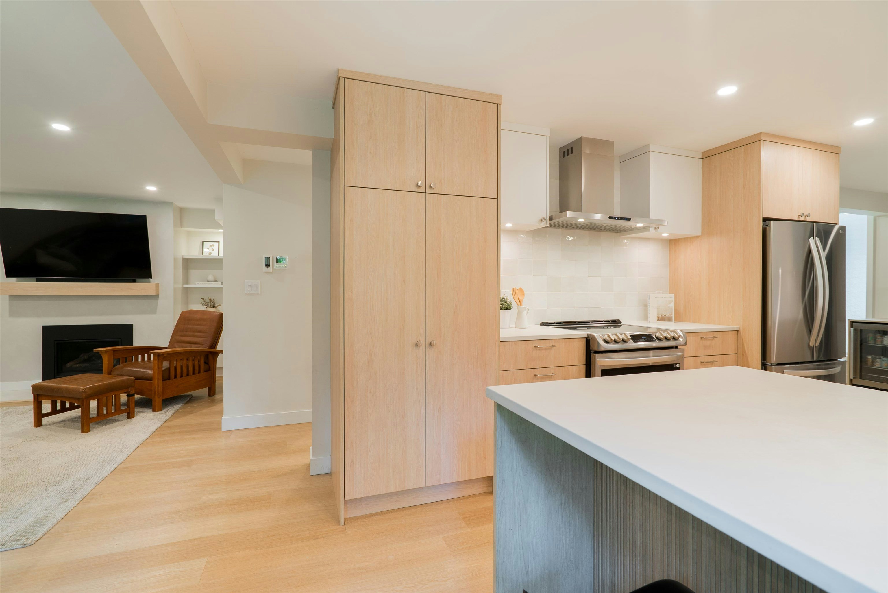1139 Heritage Boulevard, North Vancouver, BC, V7J 3G8 - 10