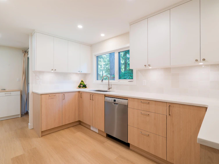 1139 Heritage Boulevard, North Vancouver, BC, V7J 3G8 - 13