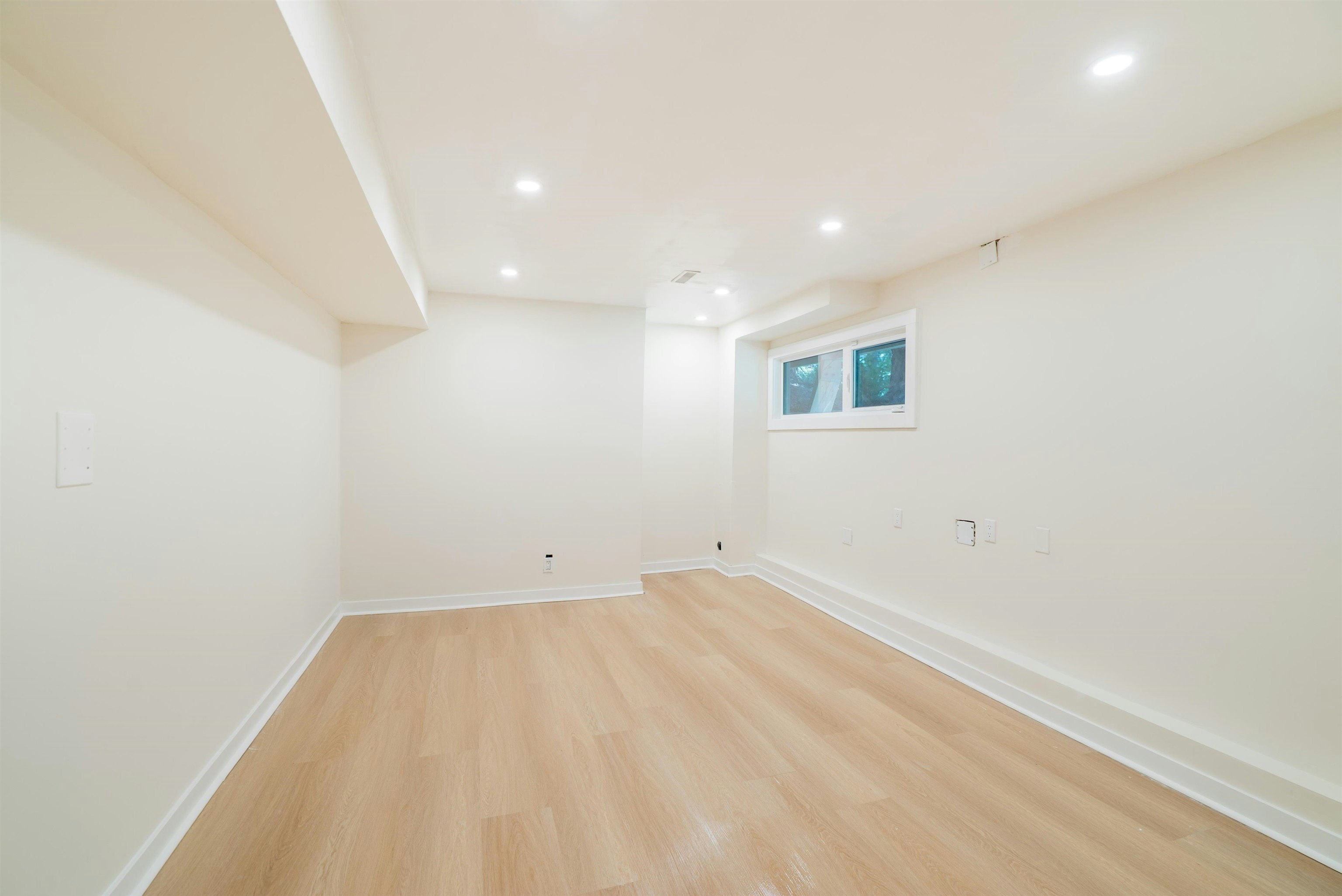 1139 Heritage Boulevard, North Vancouver, BC, V7J 3G8 - 35