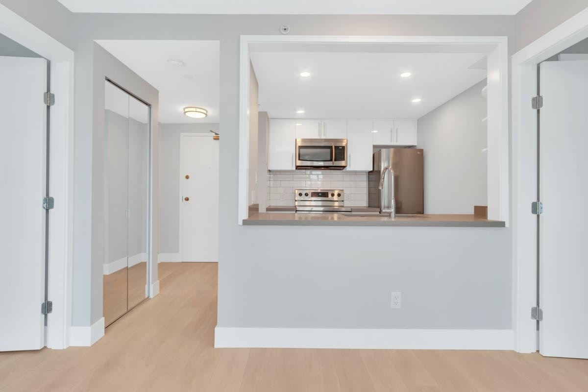 2503-438 Seymour Street, Vancouver, BC, V6B 6H4 - 4