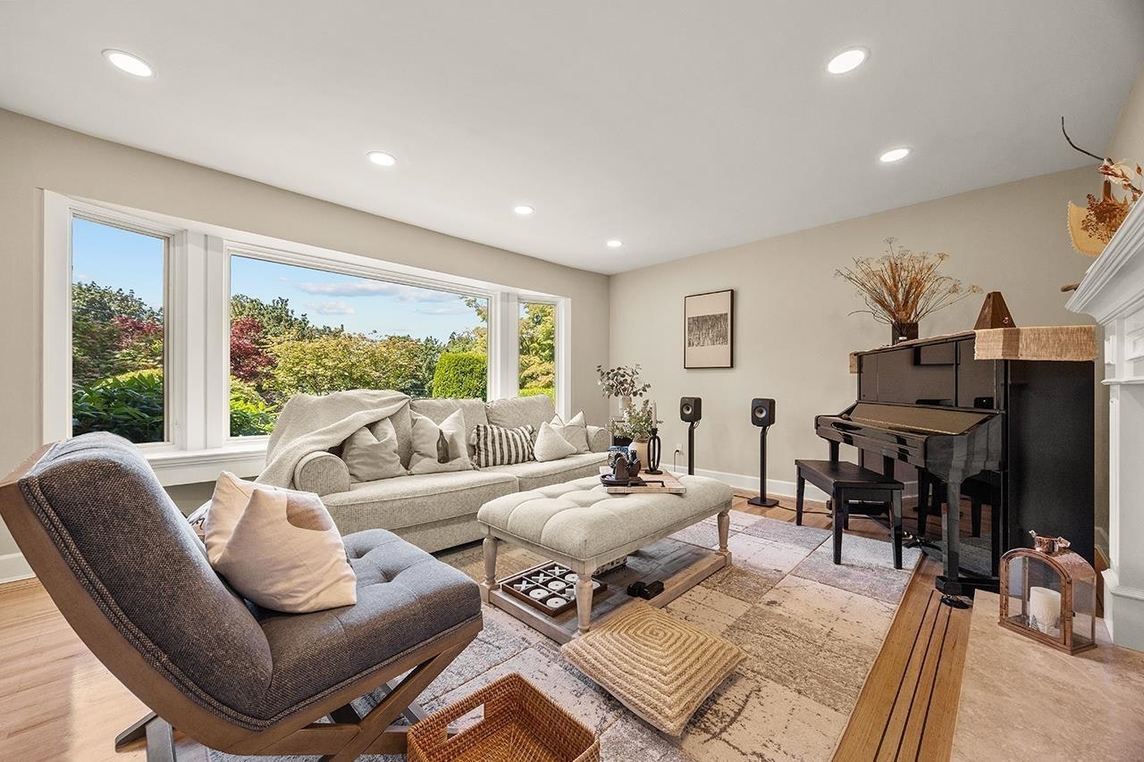 7488 Whelen Court - 4