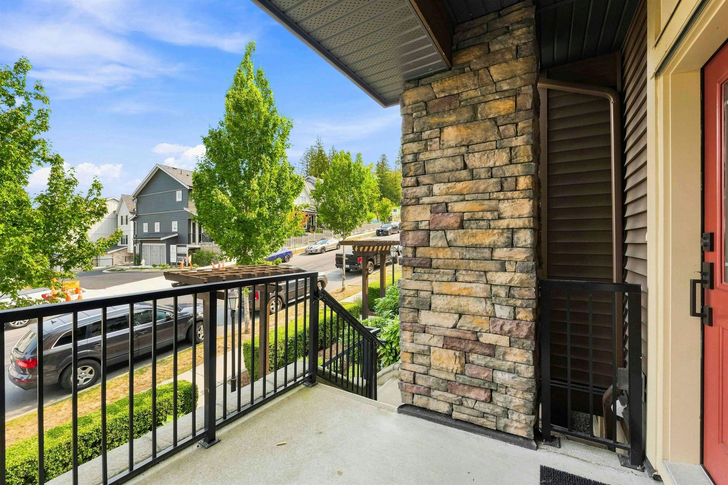 3-10550 248 Street - 4