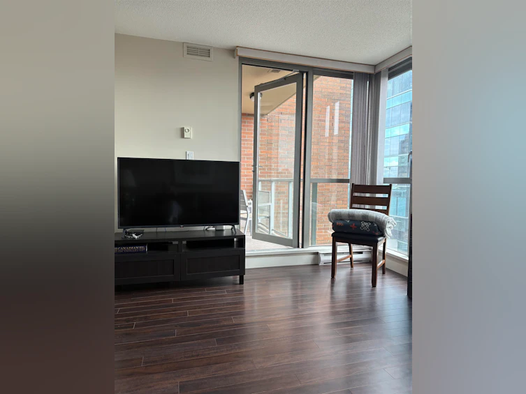 707-1575 W 10th Avenue, Vancouver, BC, V6J 5L1 - 7