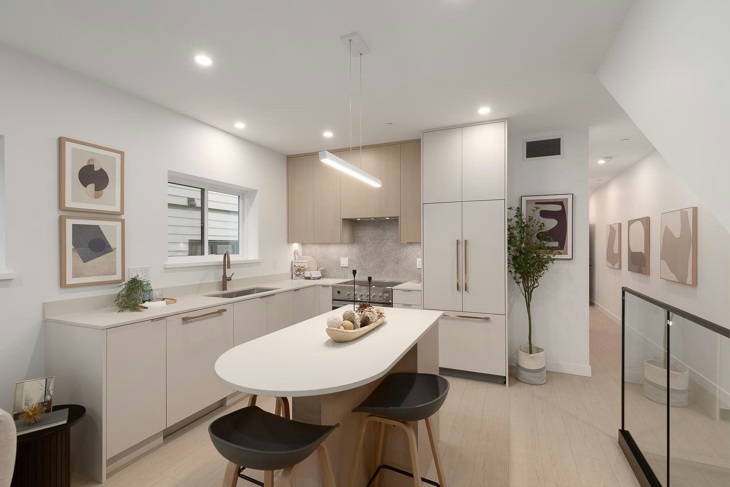 203-2329 E 34th Avenue, Vancouver, BC, V5R 2S6