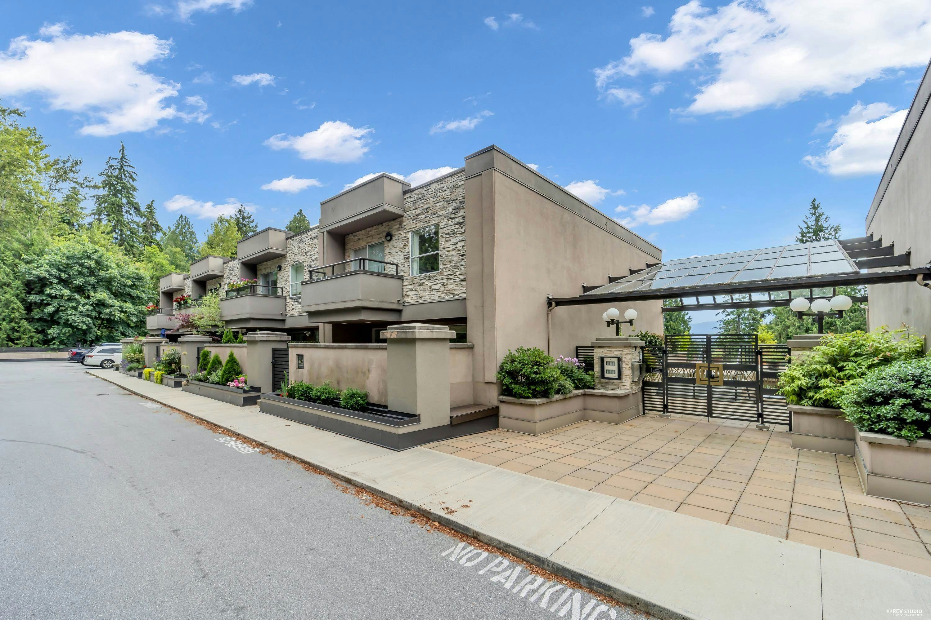 604-1500 Ostler Court, North Vancouver, BC, V7G 2S2 - 34